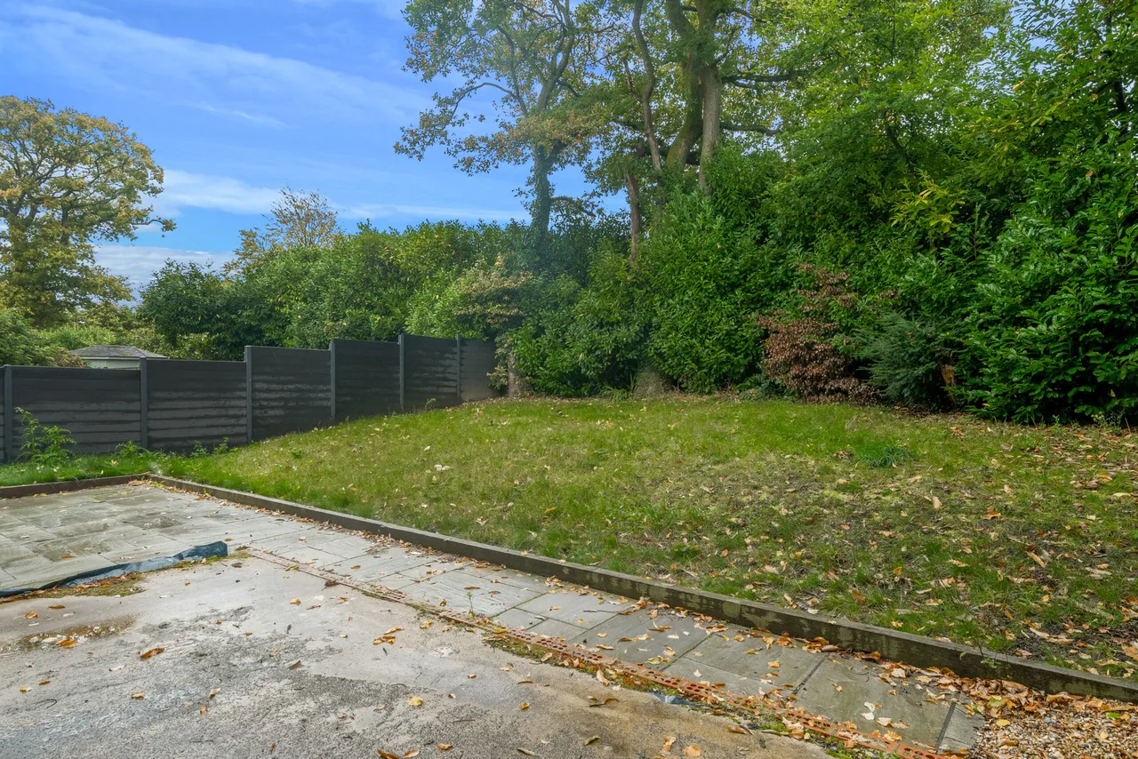 Acacia Wood Road, Hindhead, GU26, photo 15