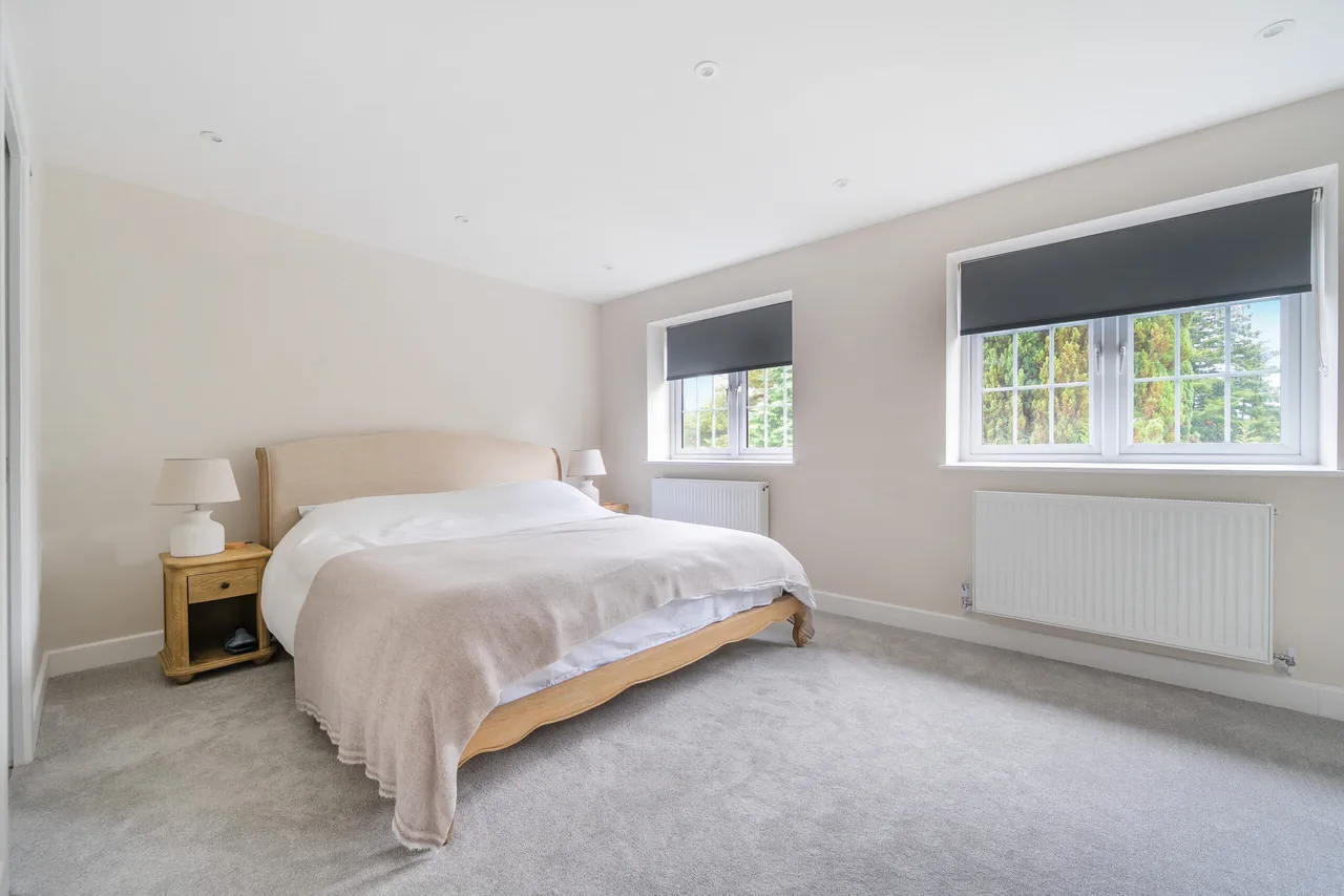 Acacia Wood Road, Hindhead, GU26, photo 7