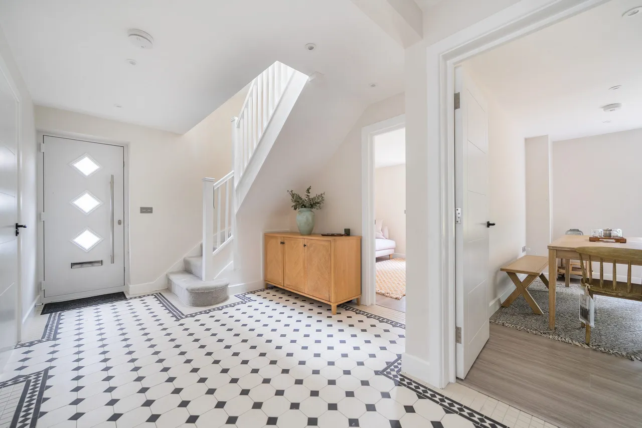 Acacia Wood Road, Hindhead, GU26, photo 6