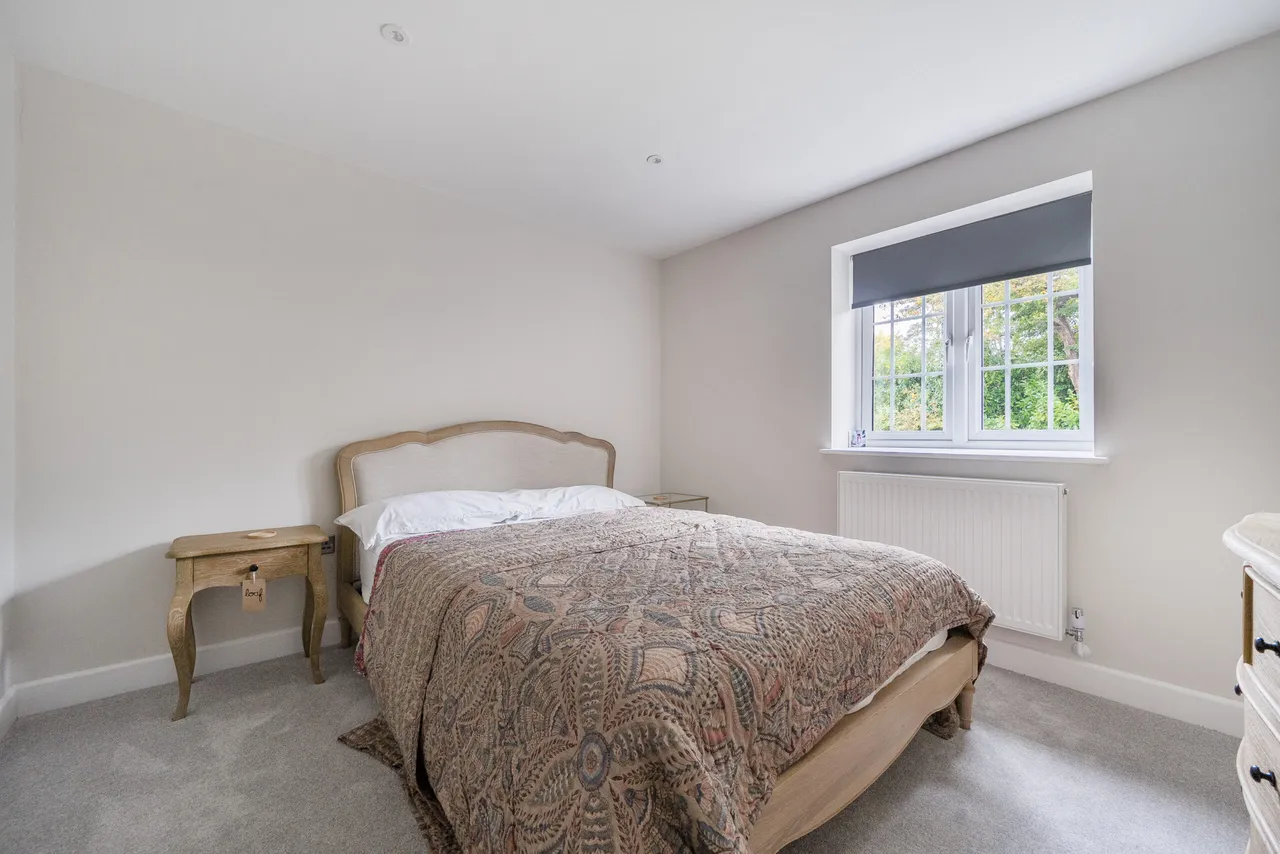 Acacia Wood Road, Hindhead, GU26, photo 11