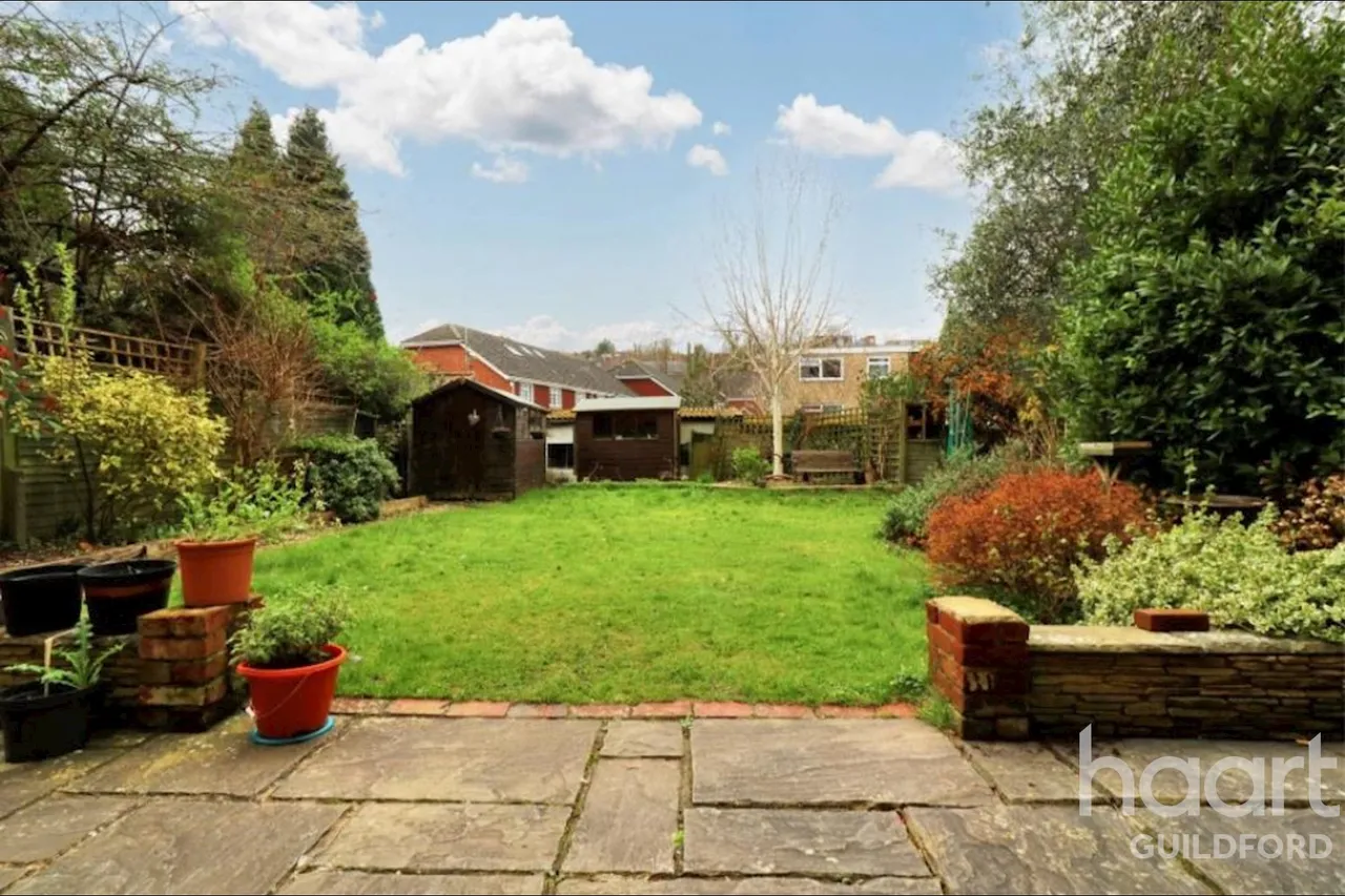 Baillie Road, GU1, photo 9