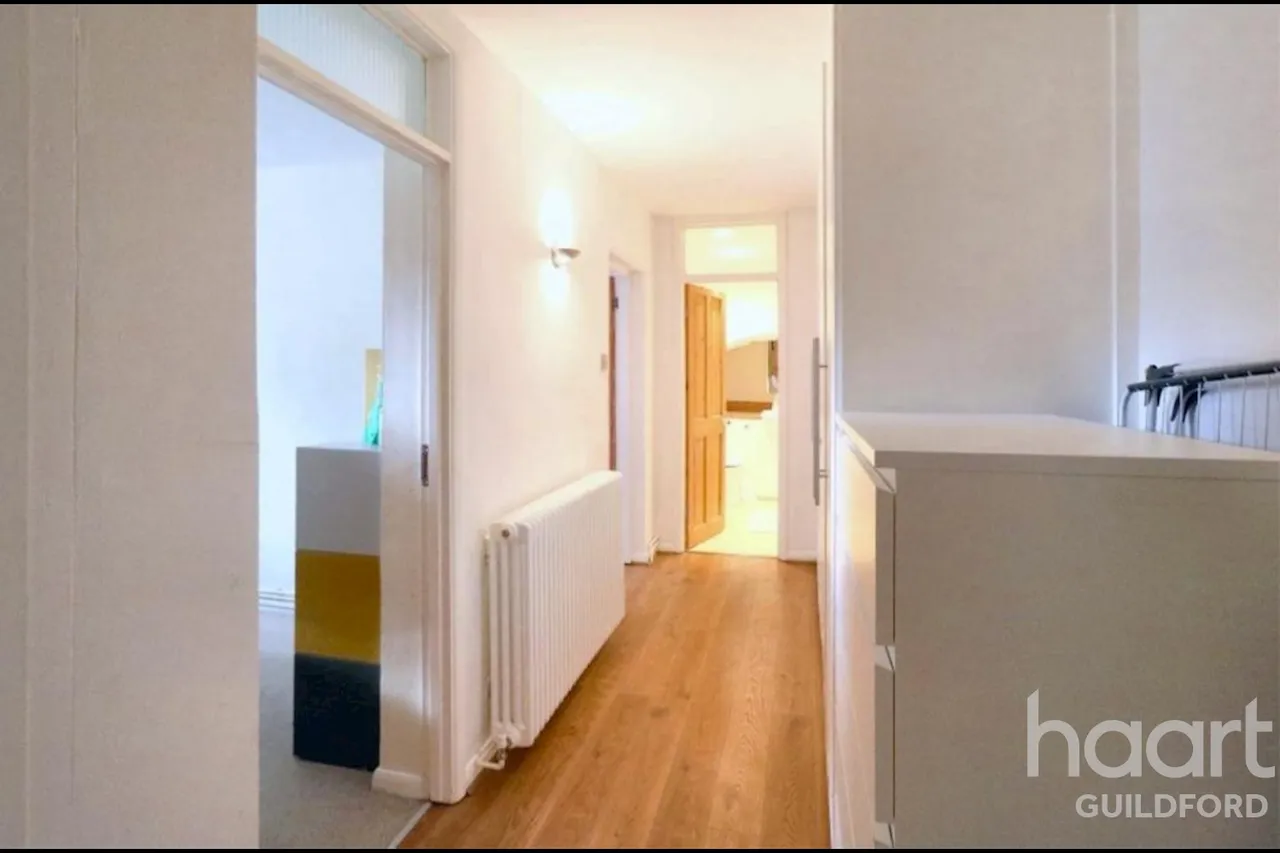 Baillie Road, GU1, photo 6