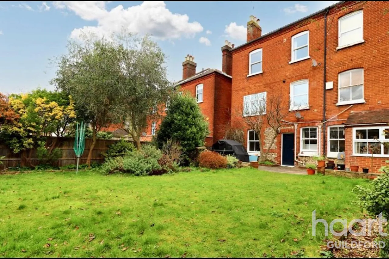 Baillie Road, GU1, photo 8