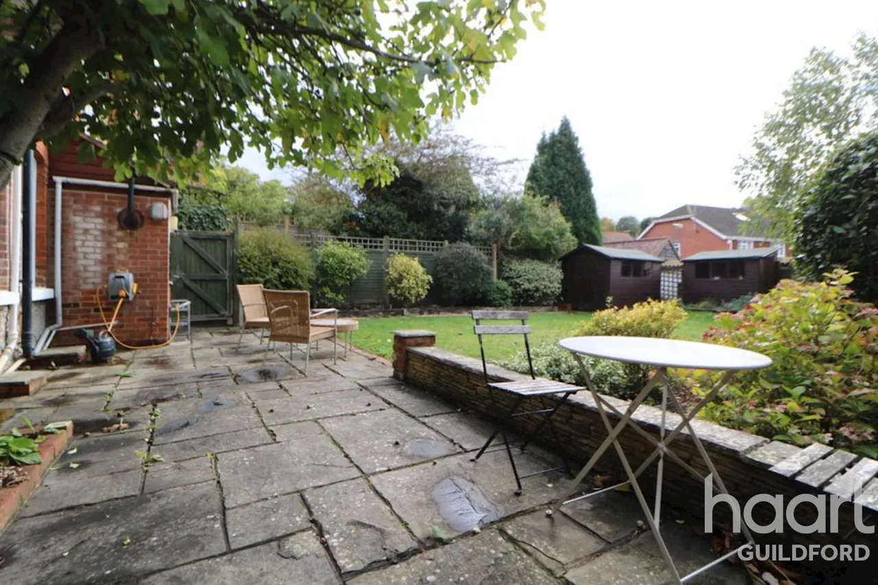 Baillie Road, GU1, photo 11
