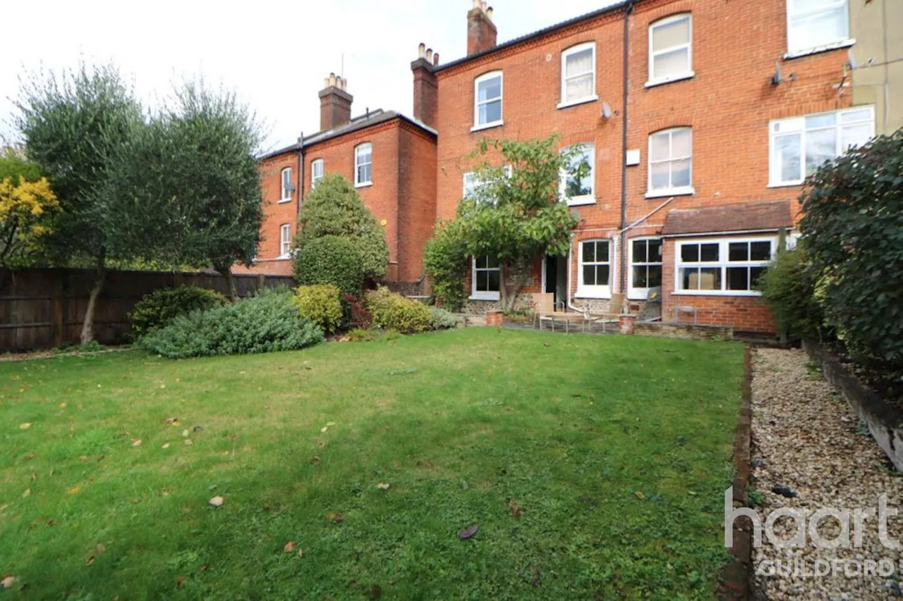 Baillie Road, GU1, photo 10