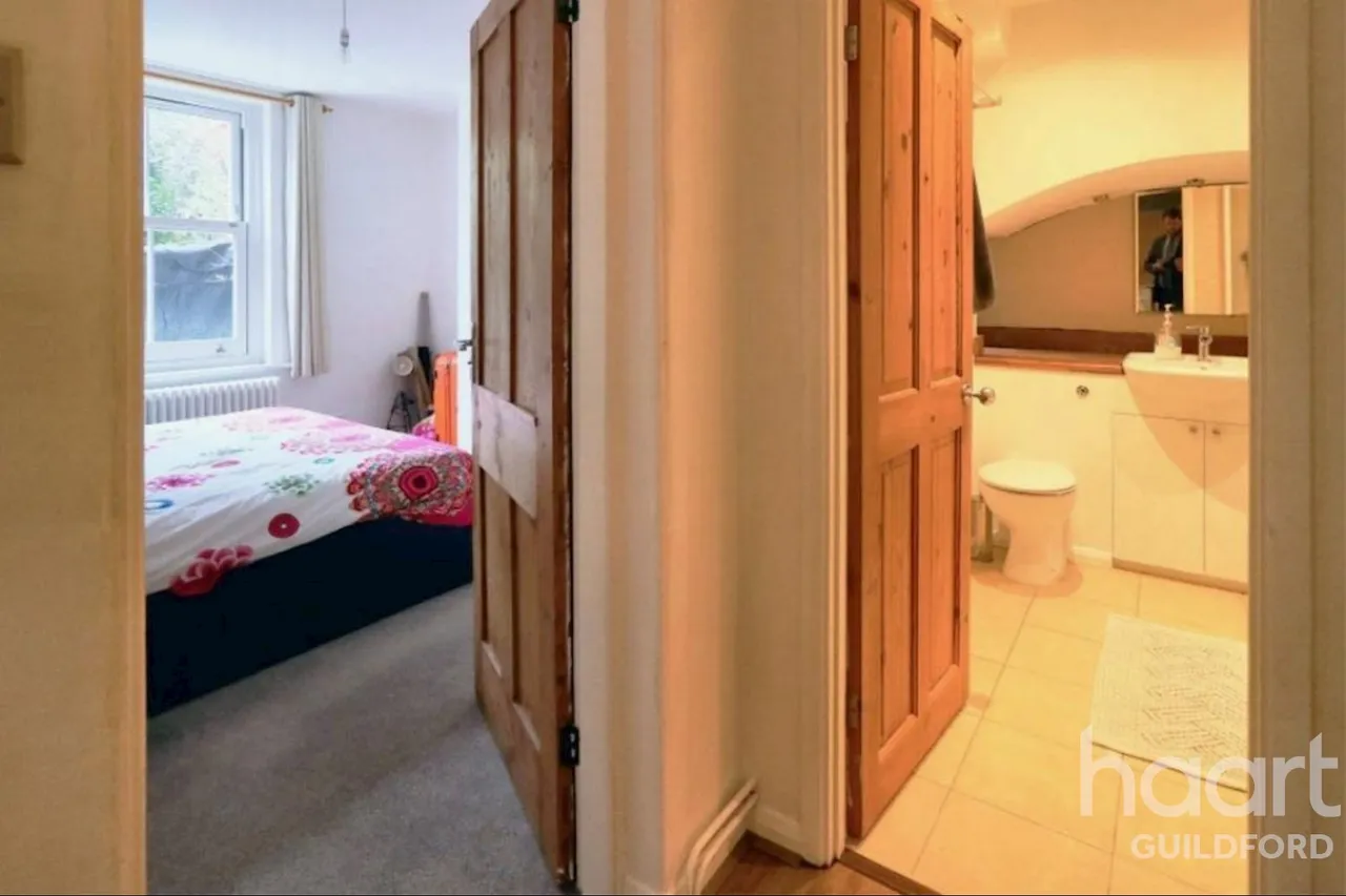 Baillie Road, GU1, photo 7
