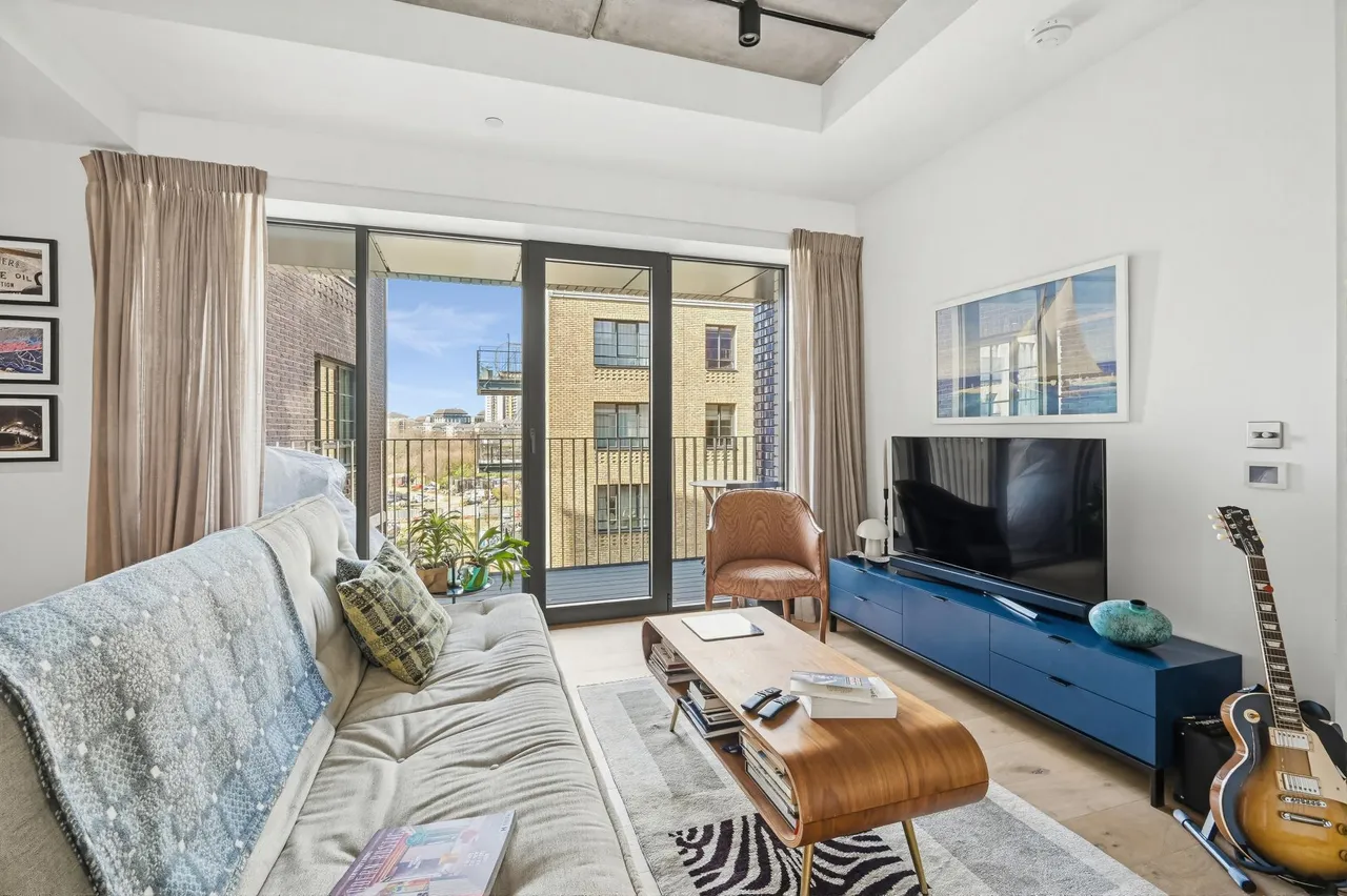 Orchard Place, London, E14, photo 10