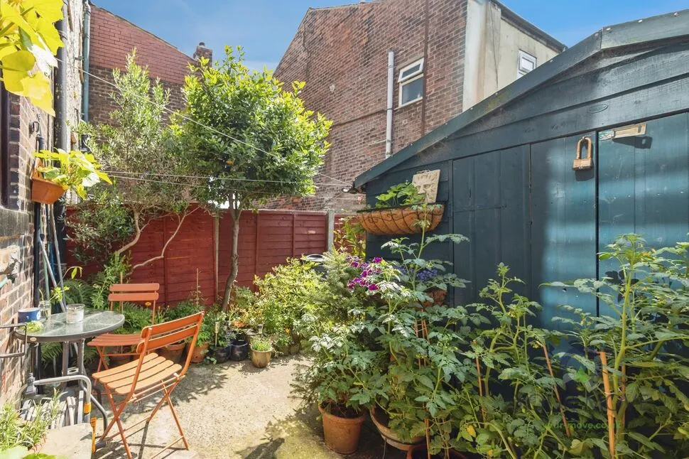 Rochdale Road, Shaw, Greater Manchester, OL2, photo 12