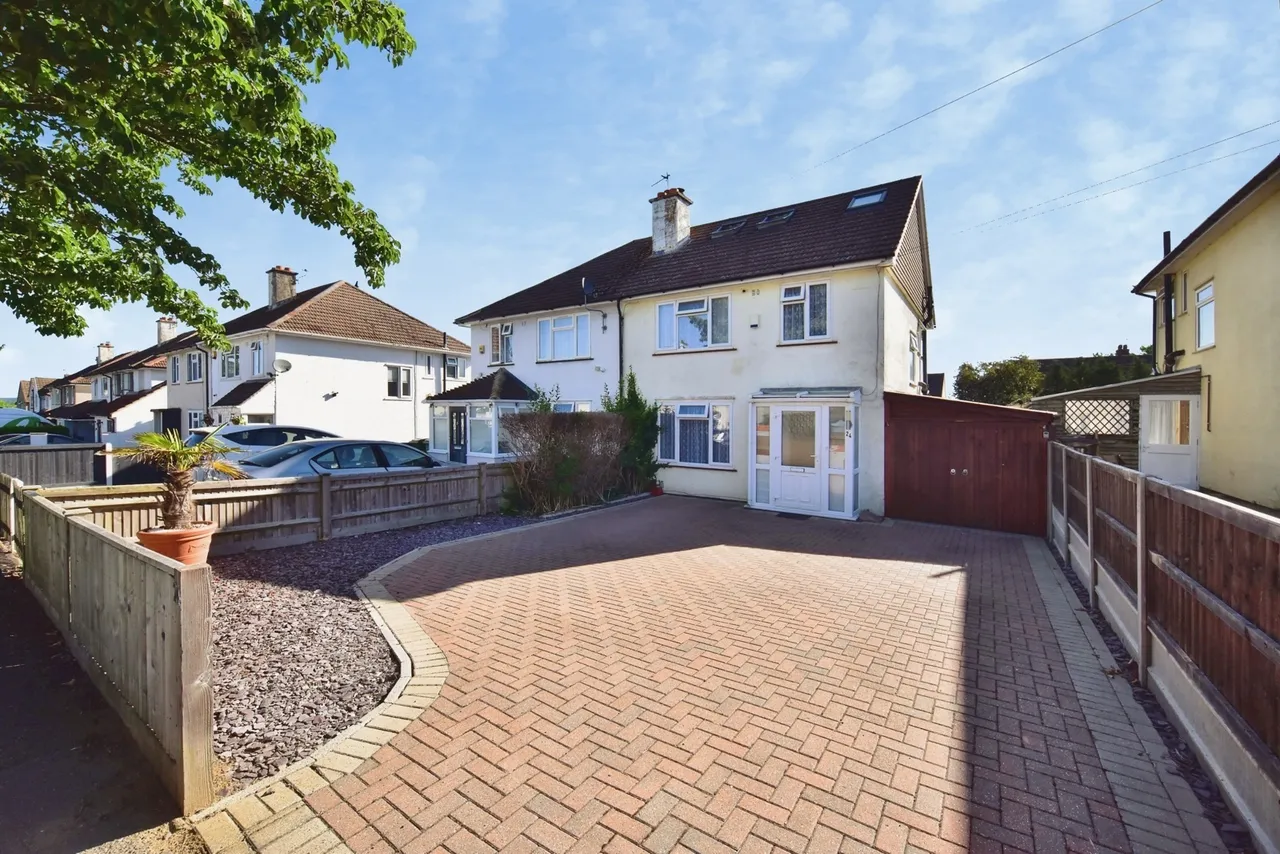4 bed house for sale — Lincoln Road, Maidstone, Kent, ME15