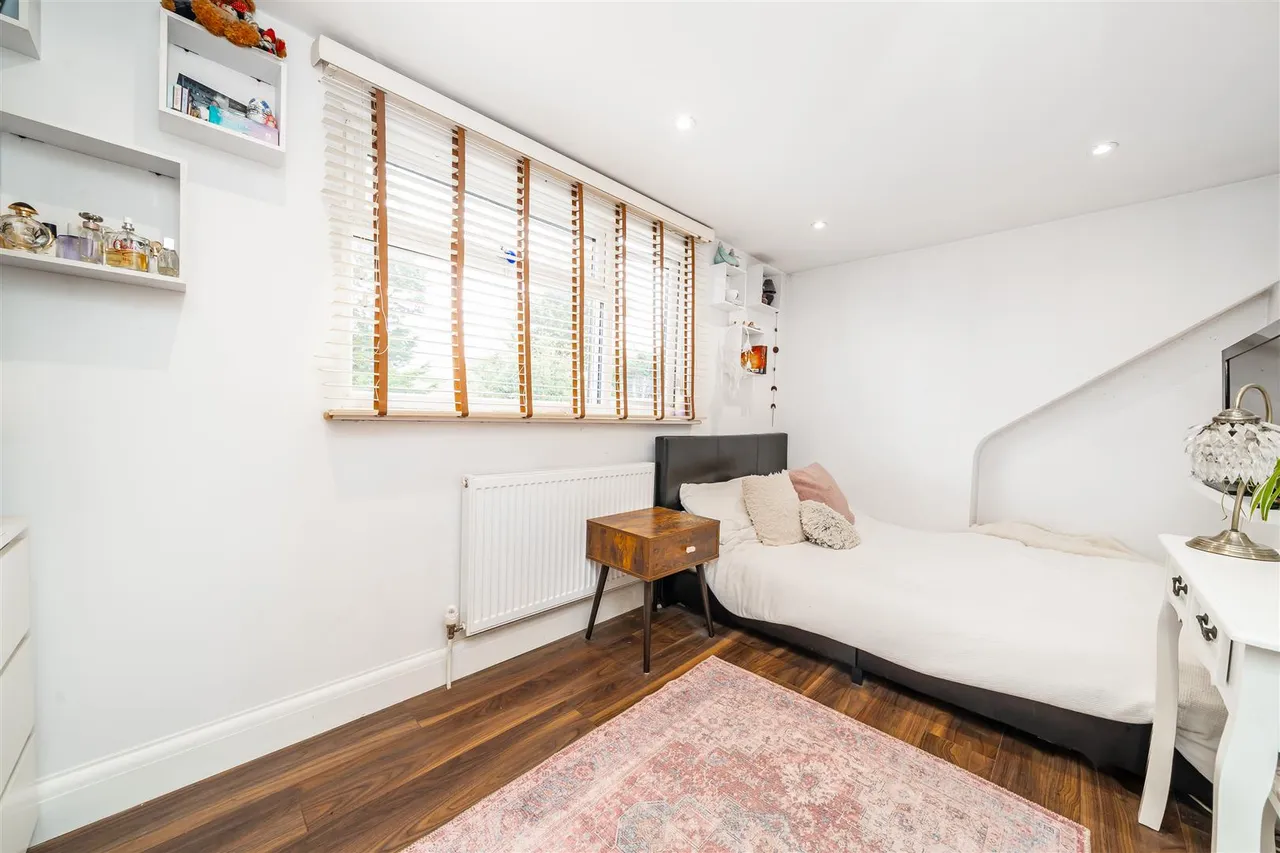 Bushey Close, Ickenham, UB10, photo 7