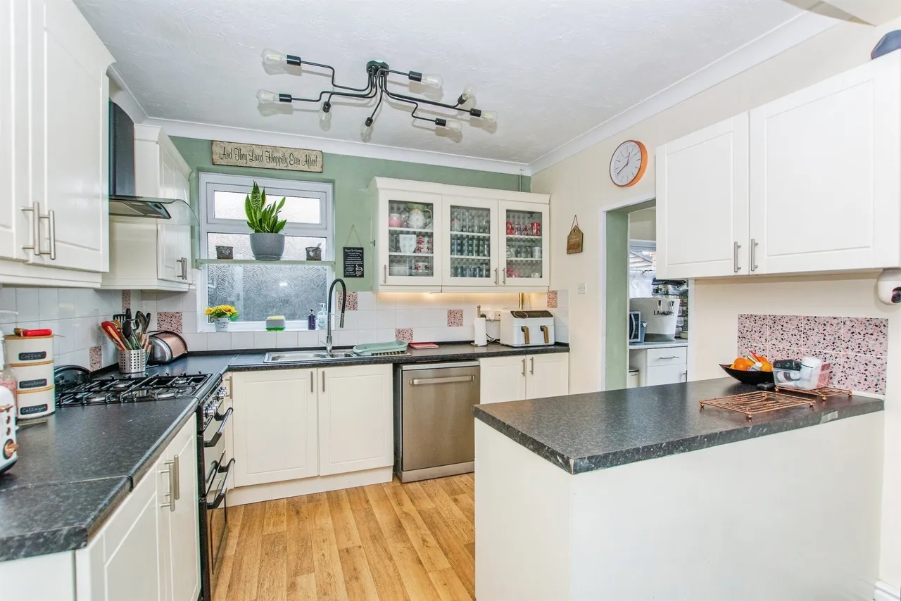 Sandringham Avenue, Wisbech, PE13, photo 2