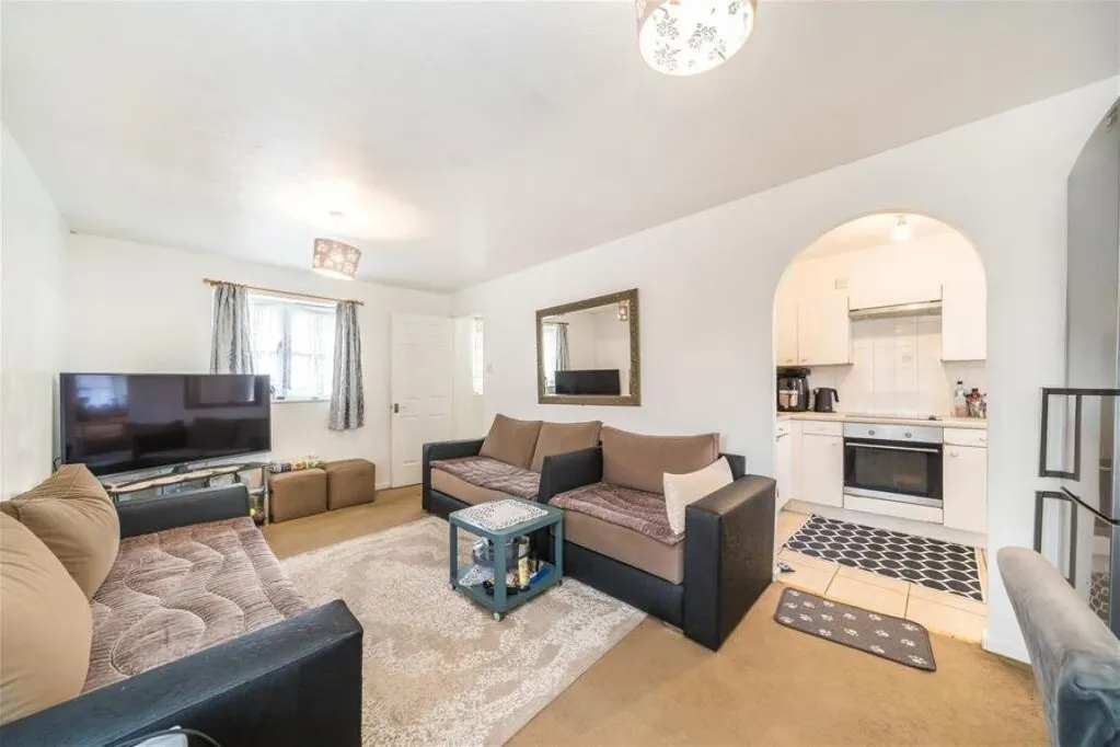 2 bed flat for sale — Campbell Gordon Way, London
