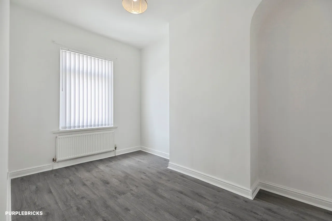 Middle Cliff Lane, Barnsley, S72, photo 9