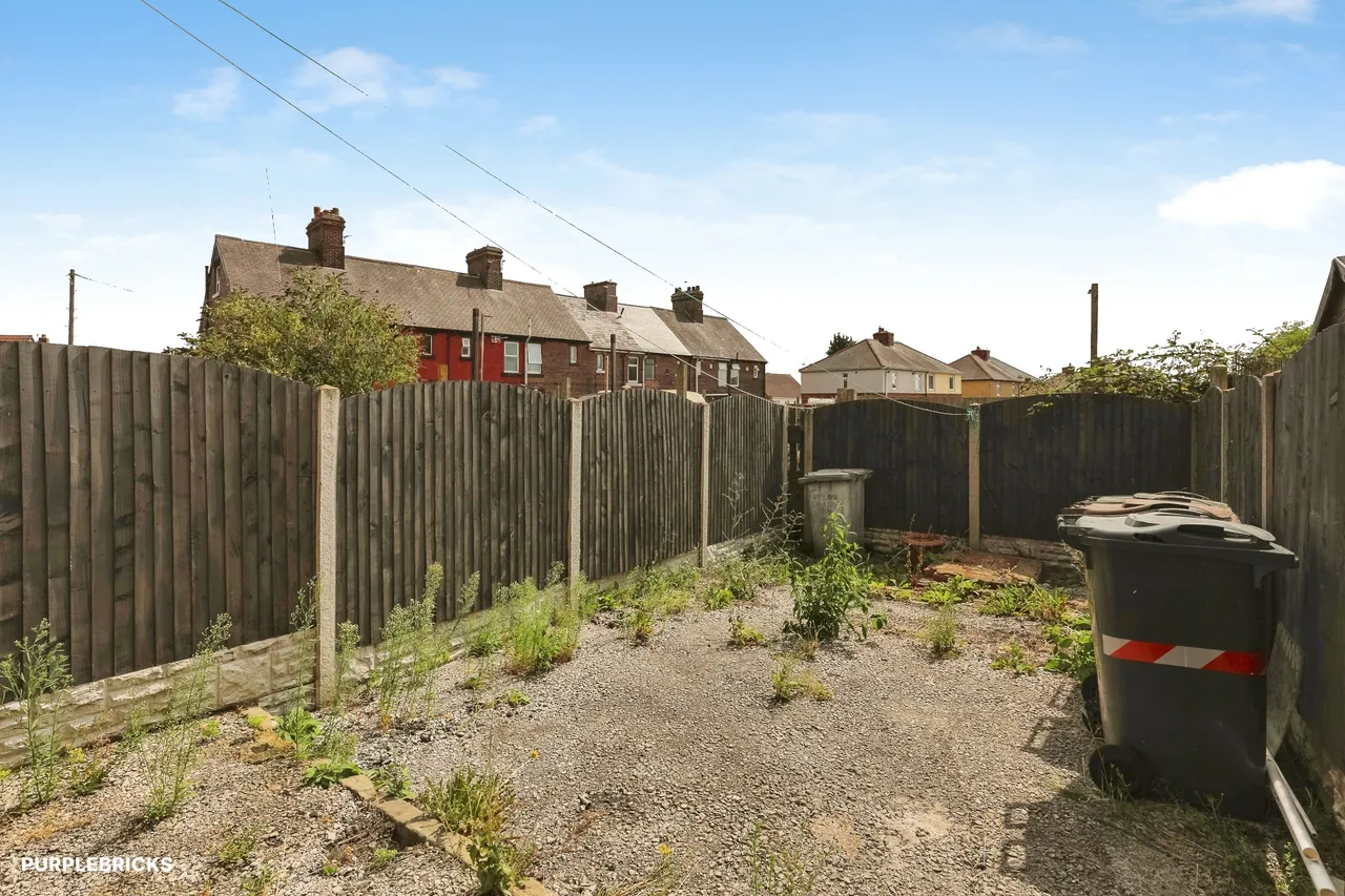 Middle Cliff Lane, Barnsley, S72, photo 18