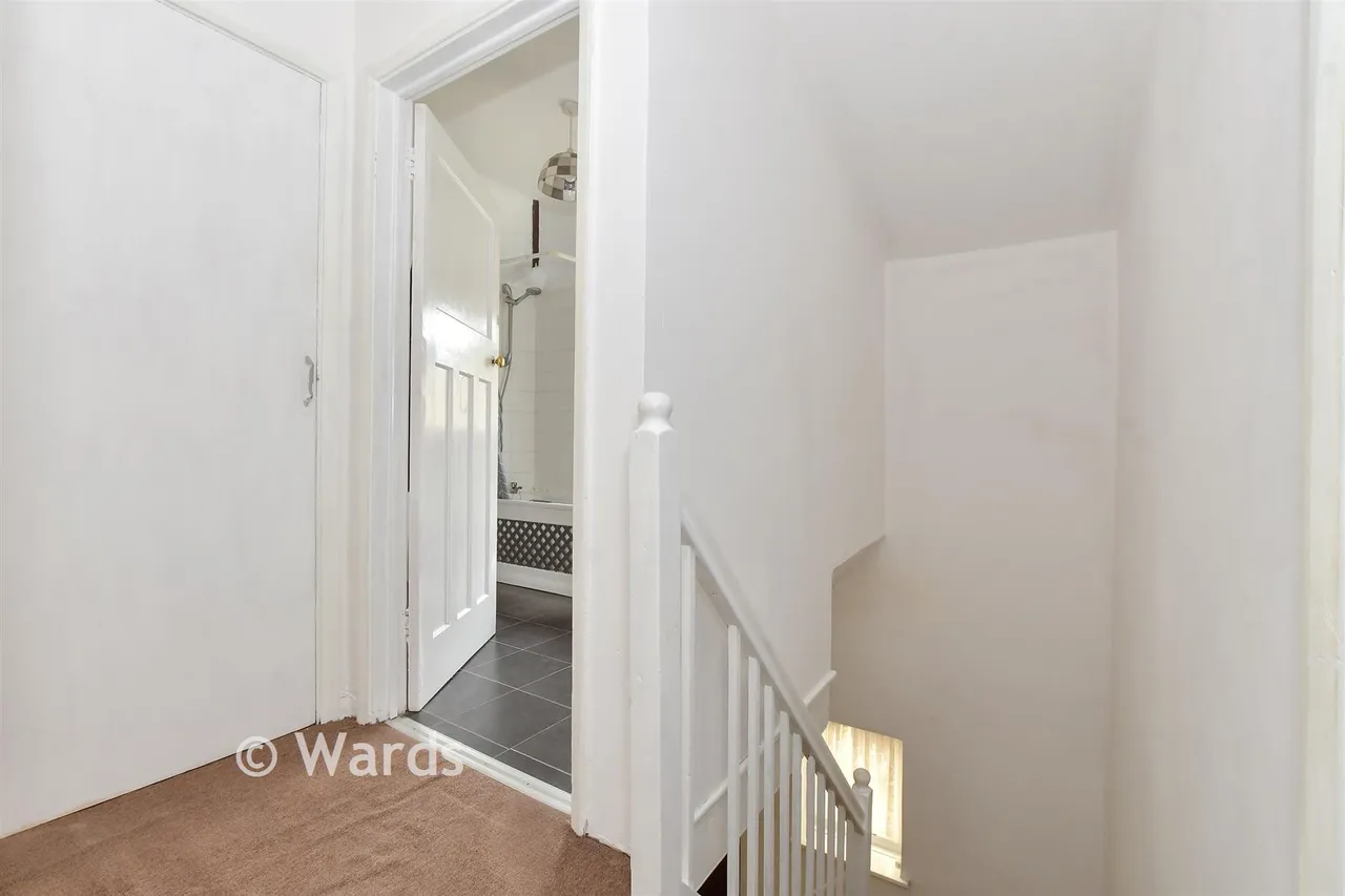 St. John's Road, Elvington, CT15, photo 11