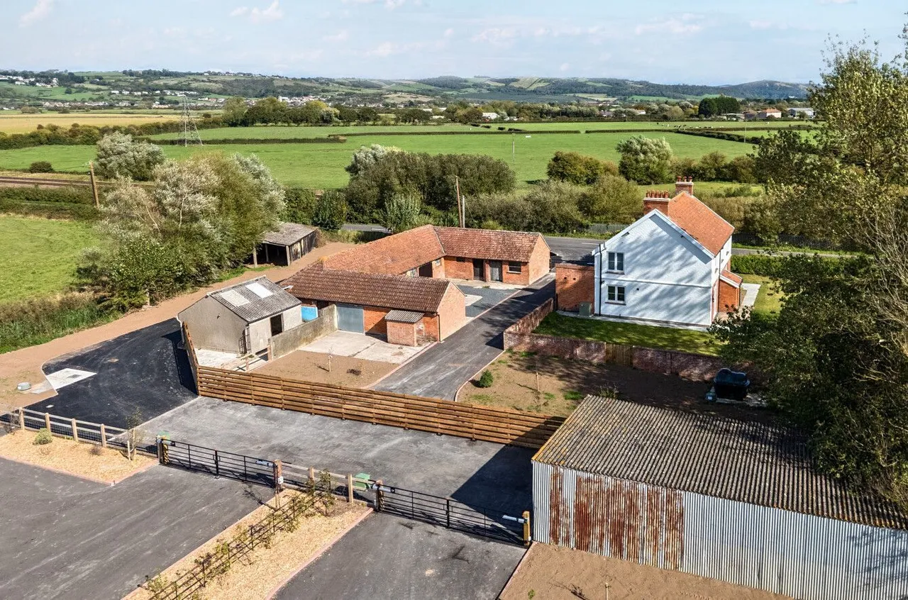 Wharfside, Lympsham, BS24, photo 2
