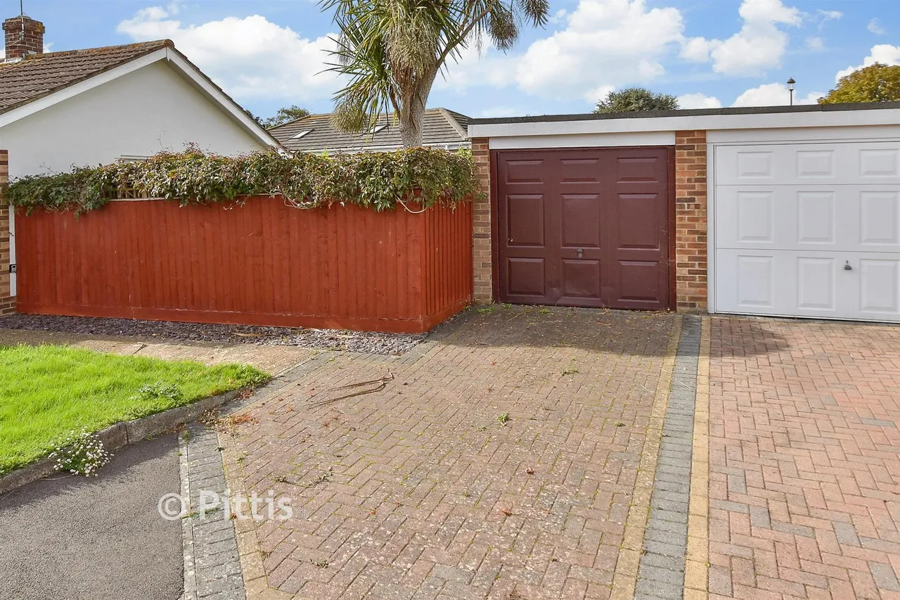 Howgate Close, Bembridge, PO35, photo 14