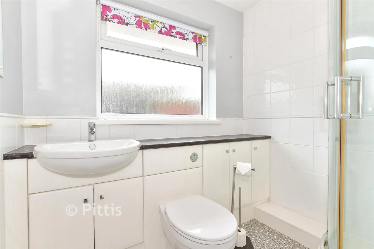 Howgate Close, Bembridge, PO35, photo 10