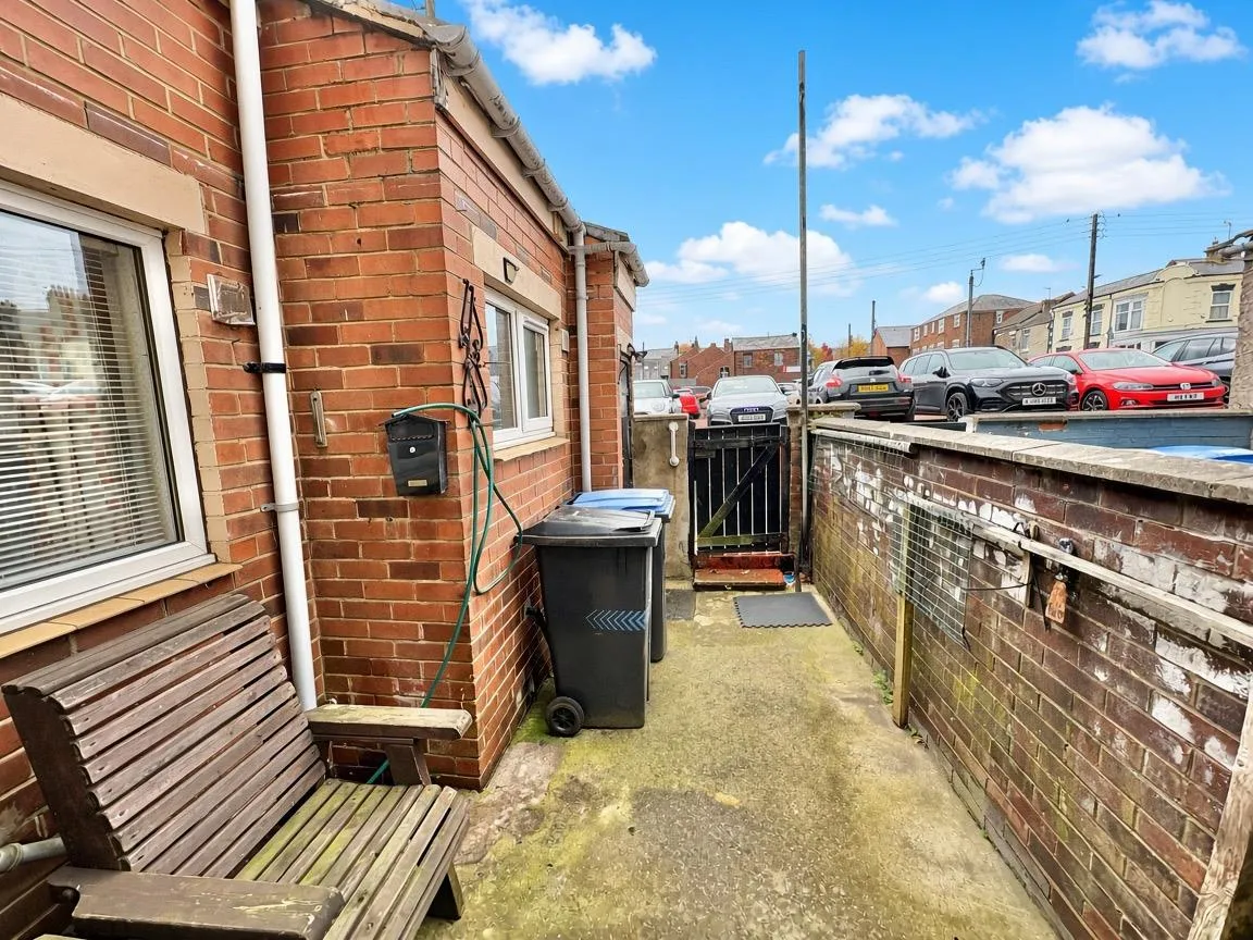 Gladstone Street, Crook, DL15, photo 12
