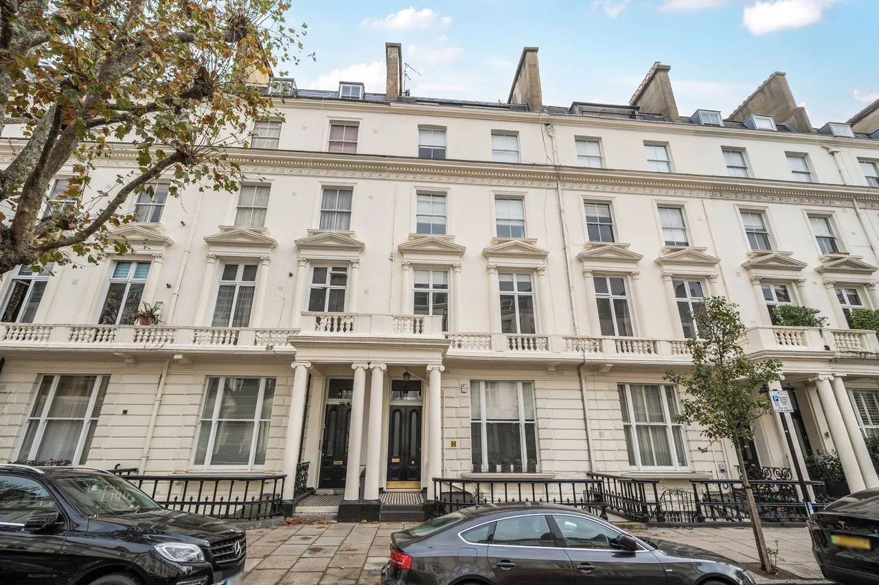 Top Floor, 35 Warrington Crescent, London, photo 8