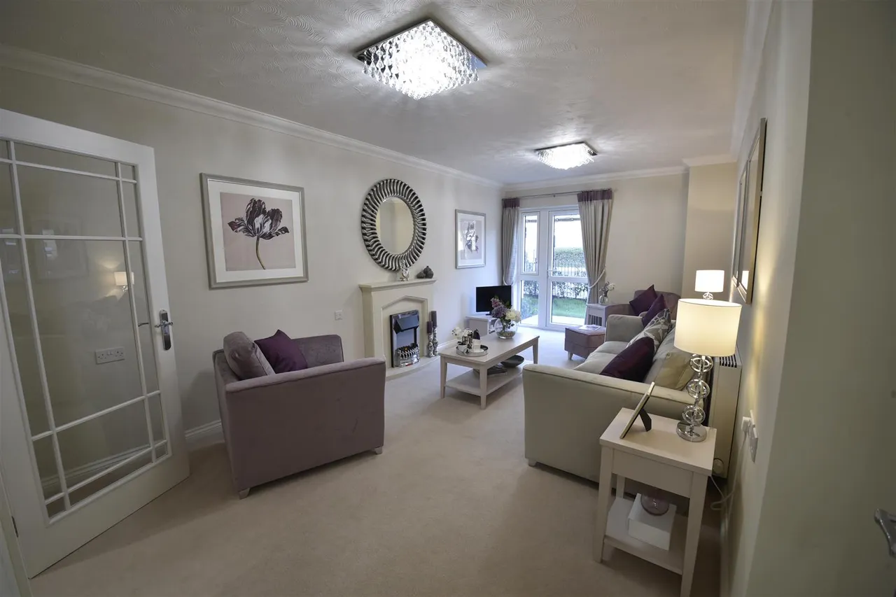 North Place, Cheltenham, GL50, photo 3
