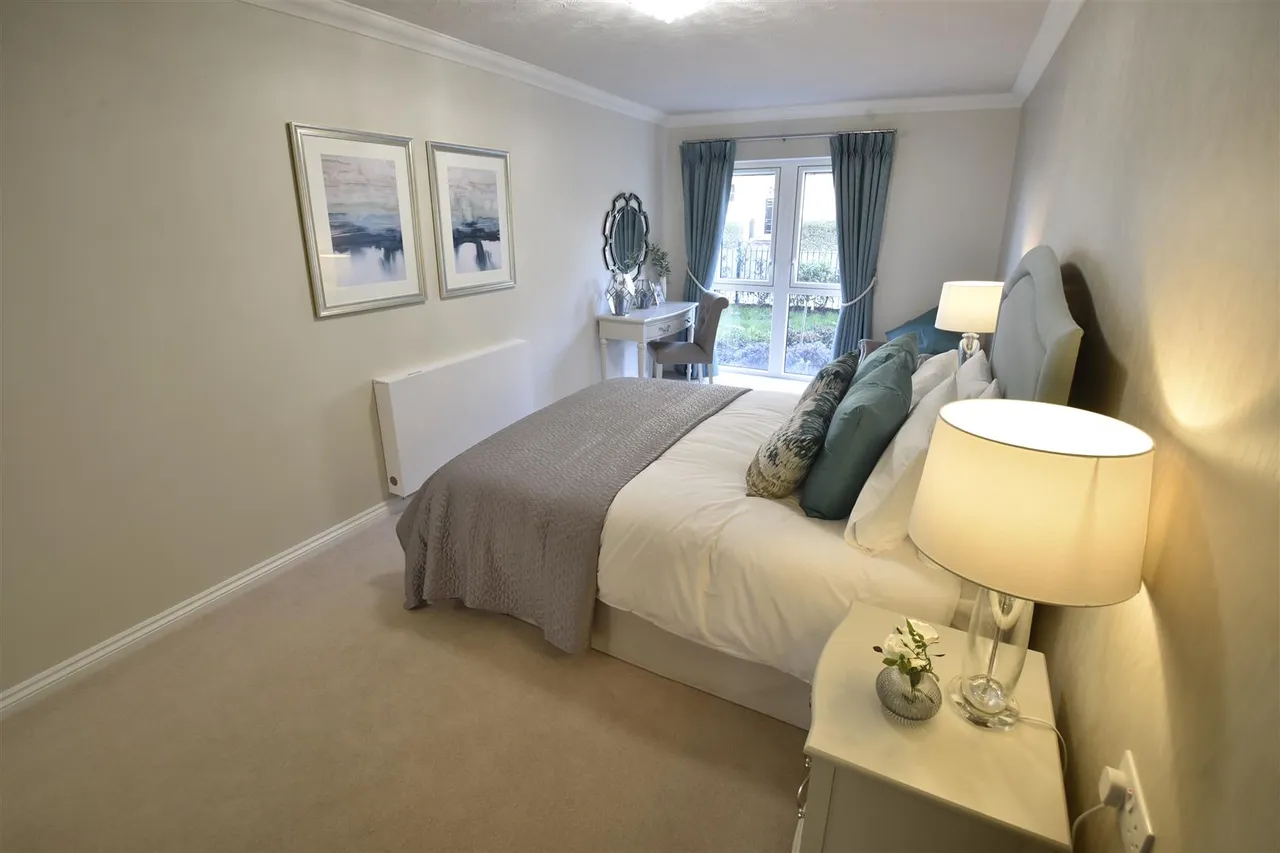 North Place, Cheltenham, GL50, photo 5