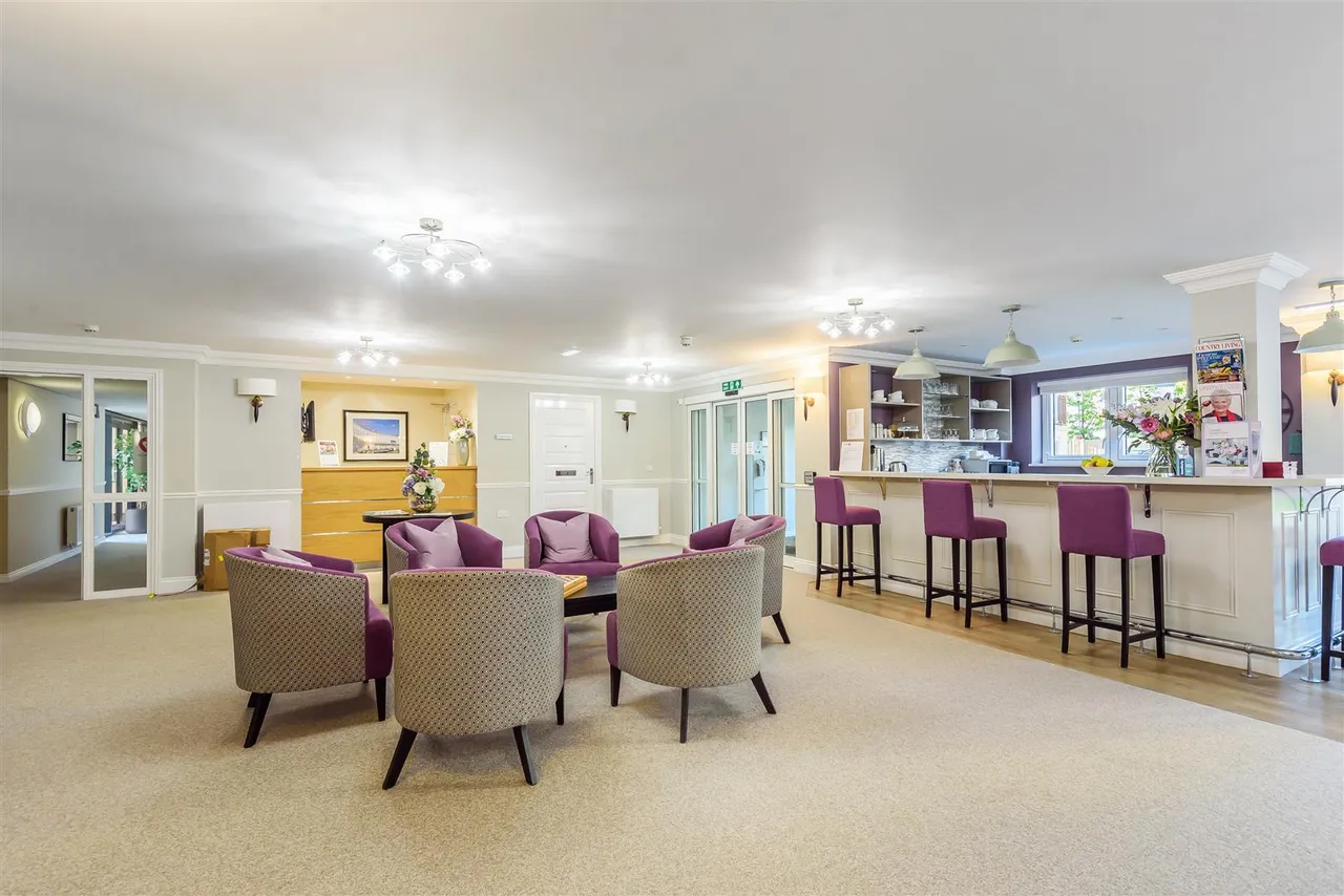 North Place, Cheltenham, GL50, photo 10