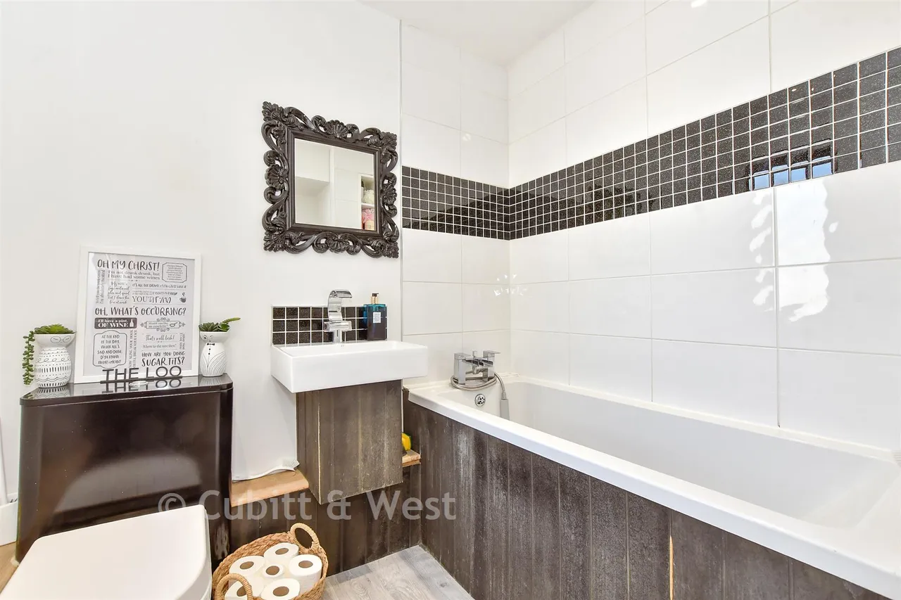 Wymering Road, North End, PO2, photo 8