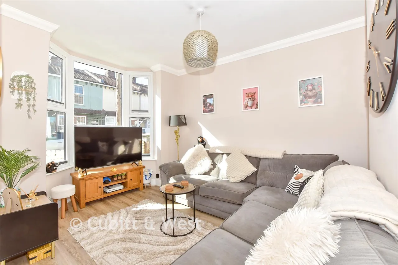 Wymering Road, North End, PO2, photo 3