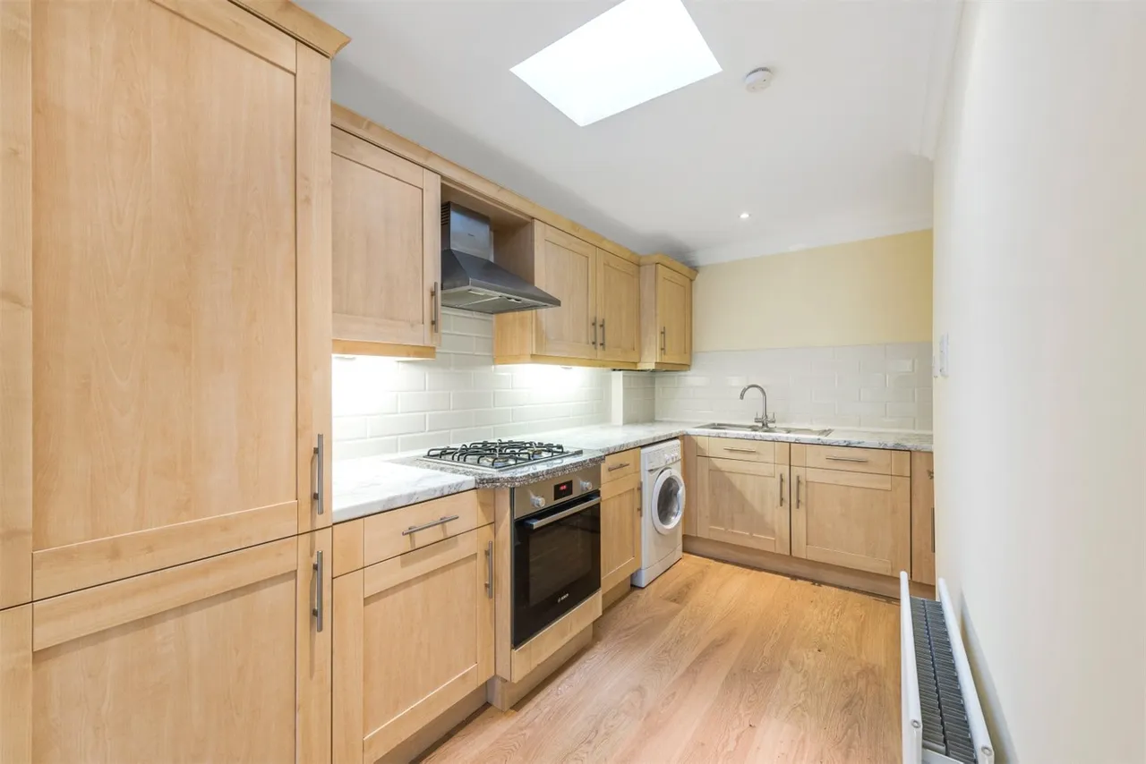 Knights Place, Twickenham, TW2, photo 3