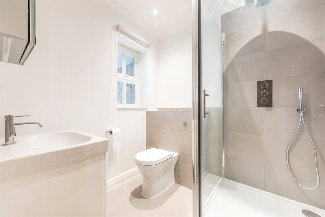 Knights Place, Twickenham, TW2, photo 8