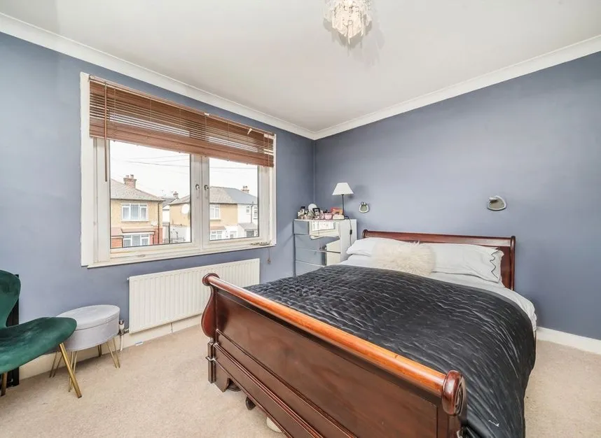 Green Lane, Sunbury-On-Thames, TW16, photo 5