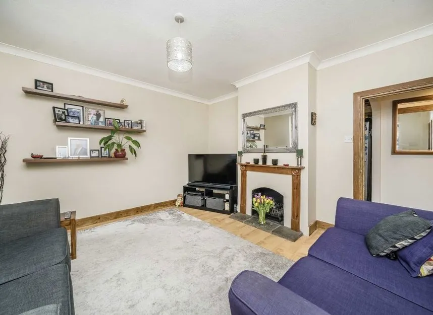 Green Lane, Sunbury-On-Thames, TW16, photo 2