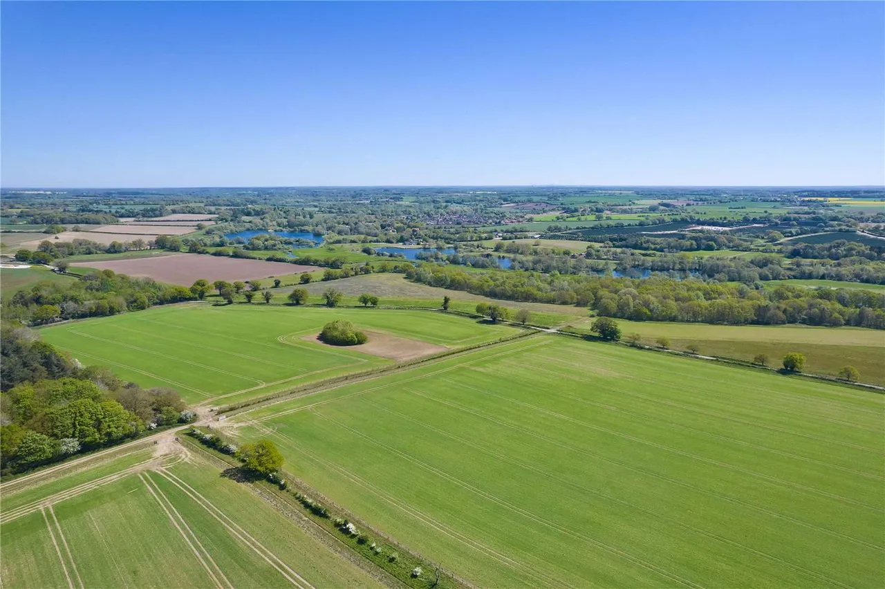 Park Farm, Bylaugh, Dereham, Norfolk, NR20 4QE, photo 9