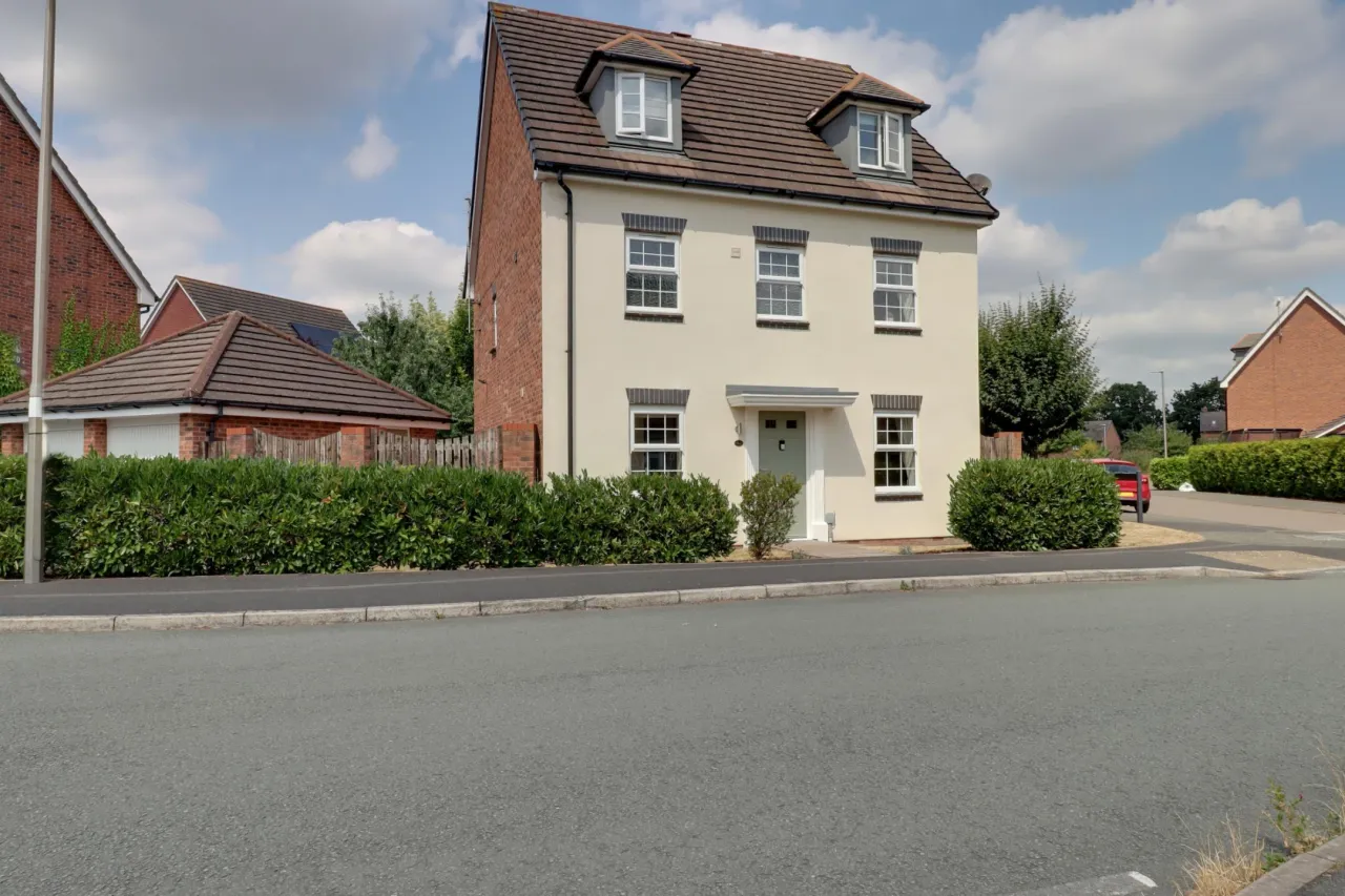 5 bed property for sale, Clonners Field, Nantwich
