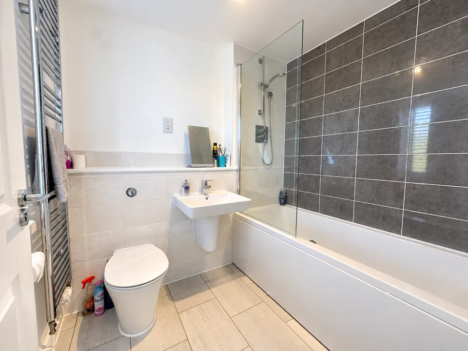 Pearmain Road, Somerton, photo 13