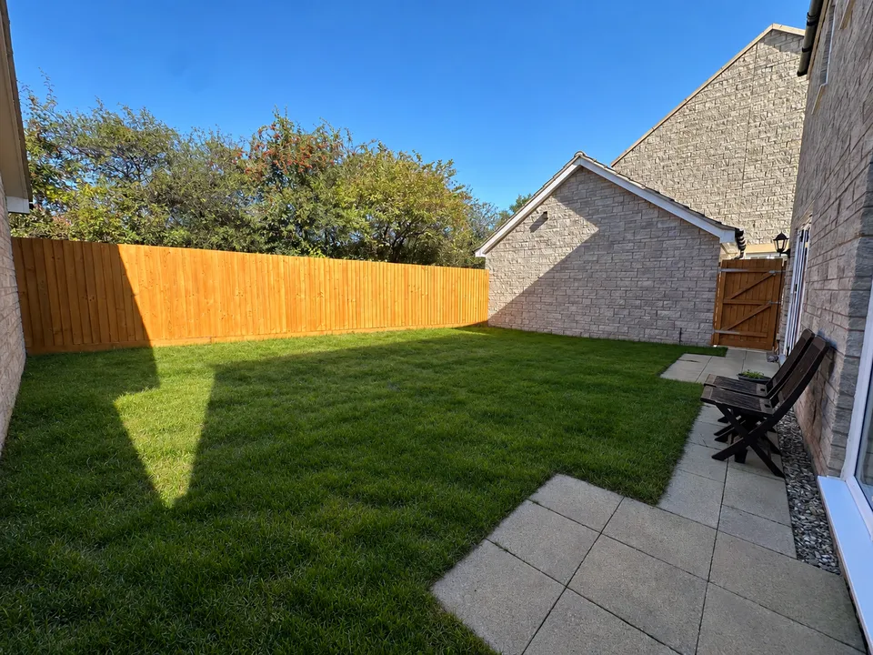 Pearmain Road, Somerton, photo 21