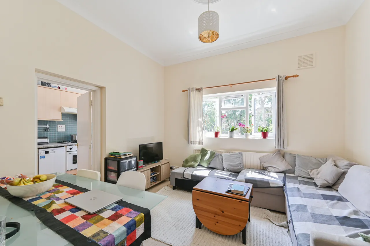 11d Wimbledon Park Road, London, photo 4