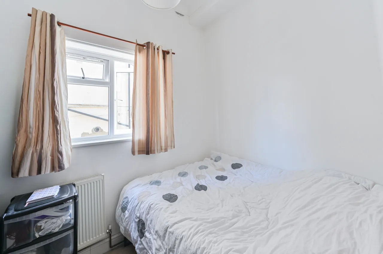 11d Wimbledon Park Road, London, photo 9
