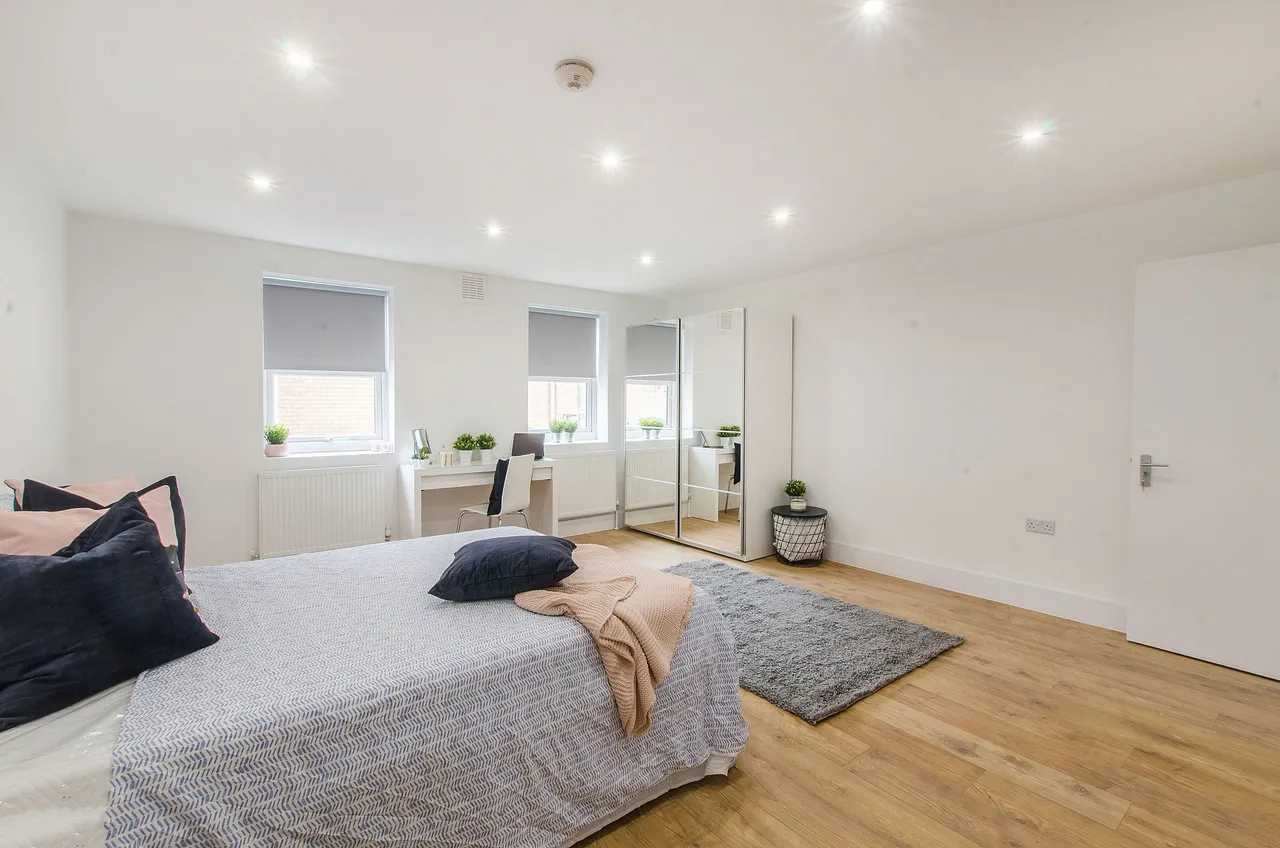 Flat 1, 138-142 Camberwell Road, London, photo 8