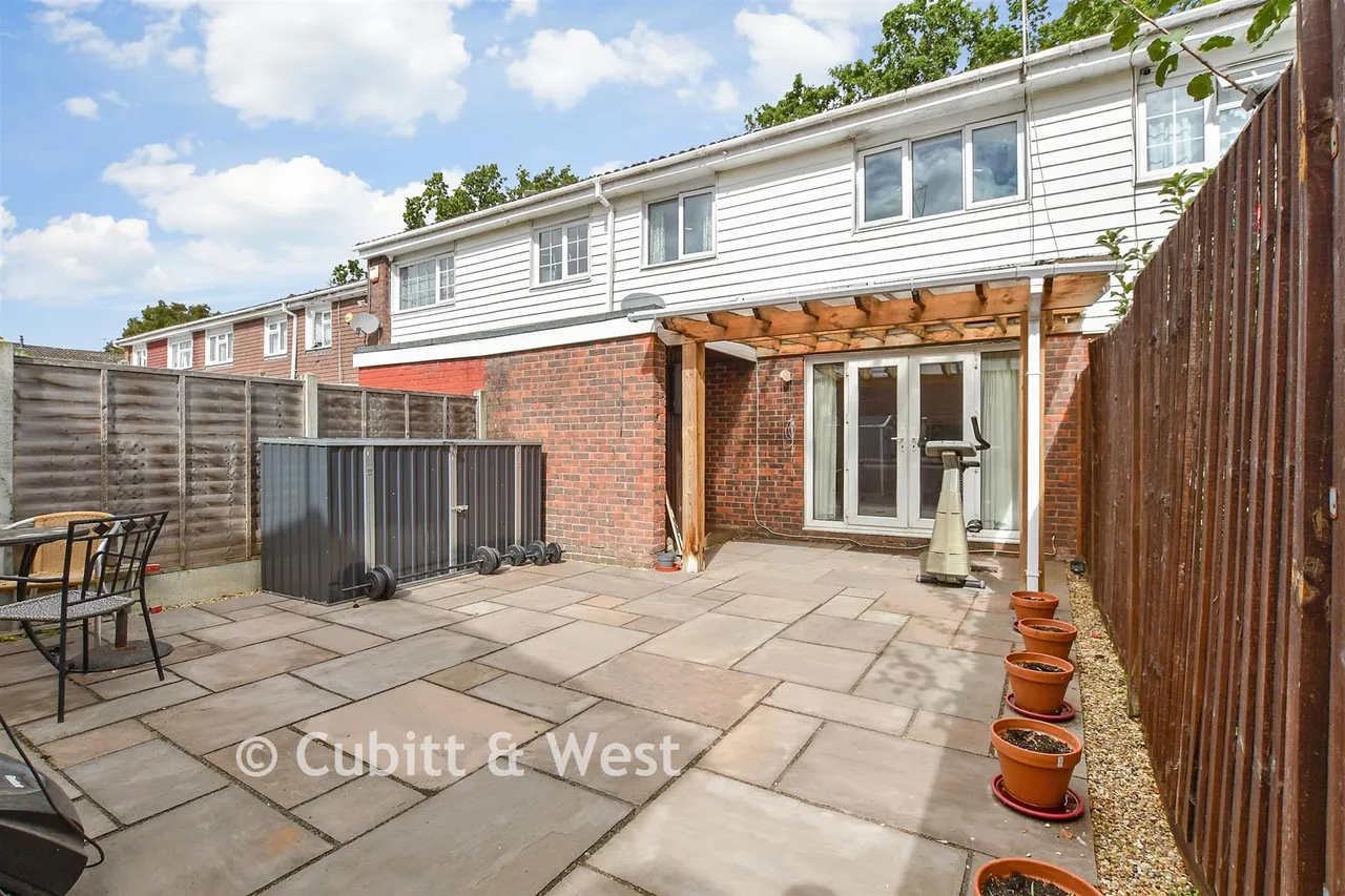Berstead Walk, Bewbush, RH11, photo 12