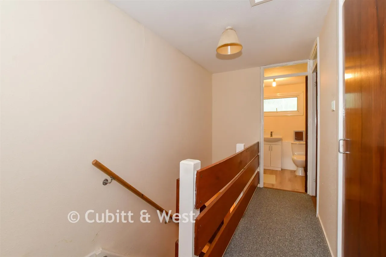 Berstead Walk, Bewbush, RH11, photo 6