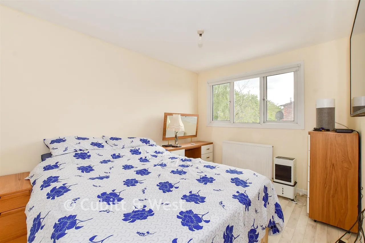 Berstead Walk, Bewbush, RH11, photo 7