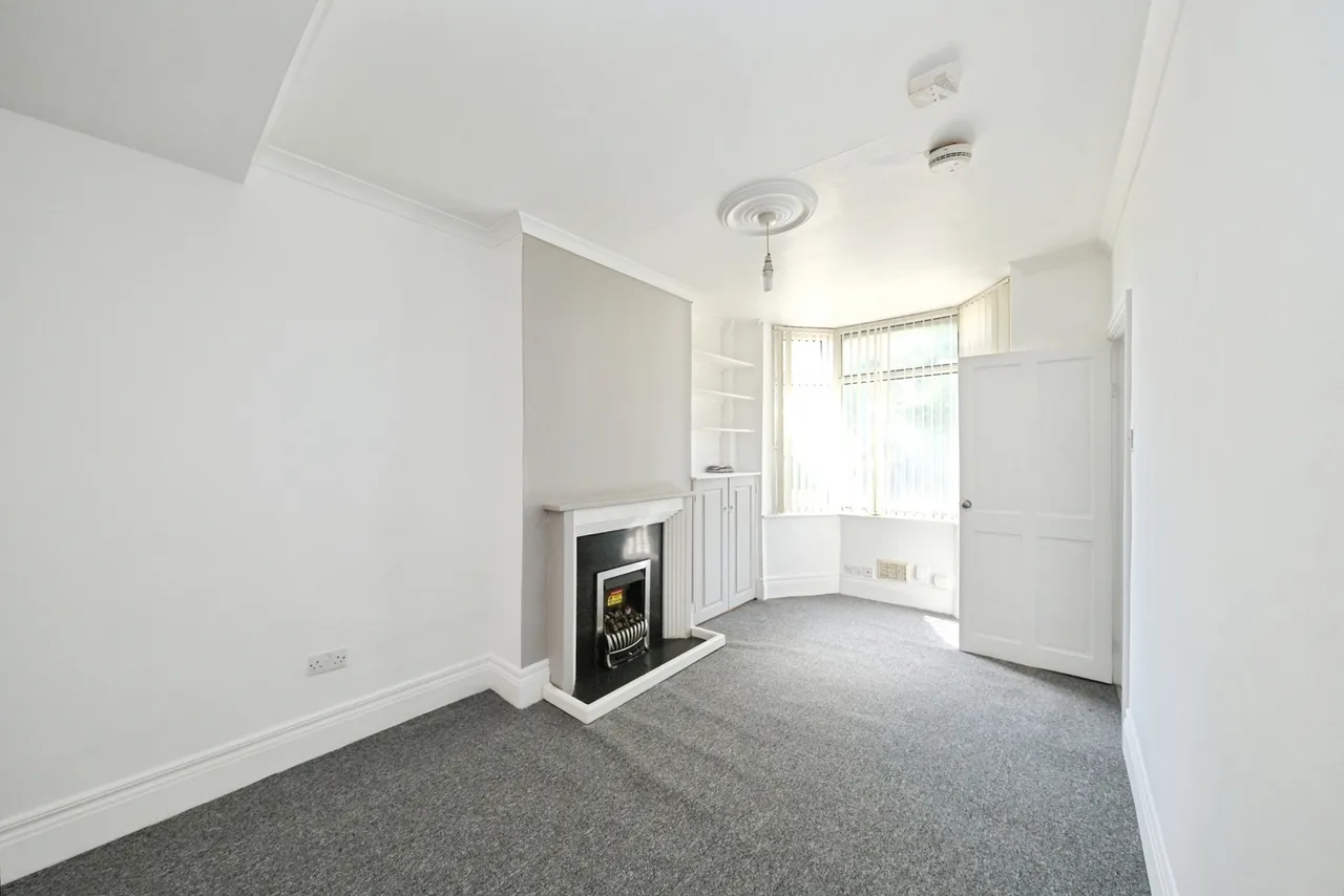 Leeming Lane South, Mansfield Woodhouse, Mansfield, Nottinghamshire, NG19, photo 4