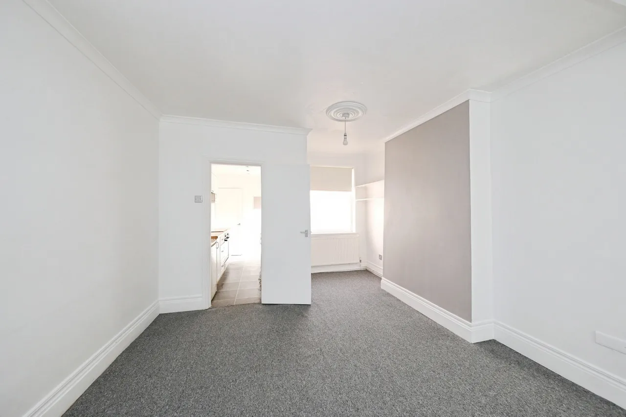 Leeming Lane South, Mansfield Woodhouse, Mansfield, Nottinghamshire, NG19, photo 6