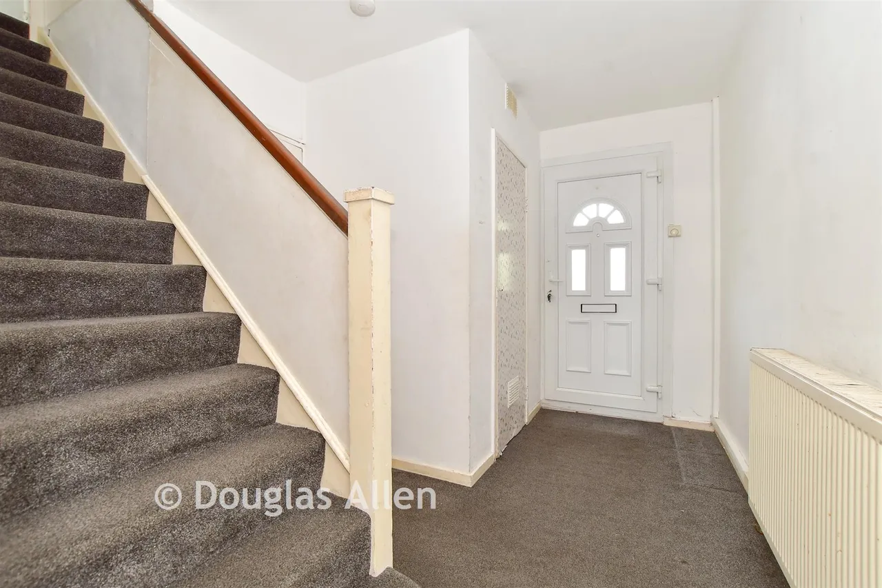 Dyson Road, London, E11, photo 2