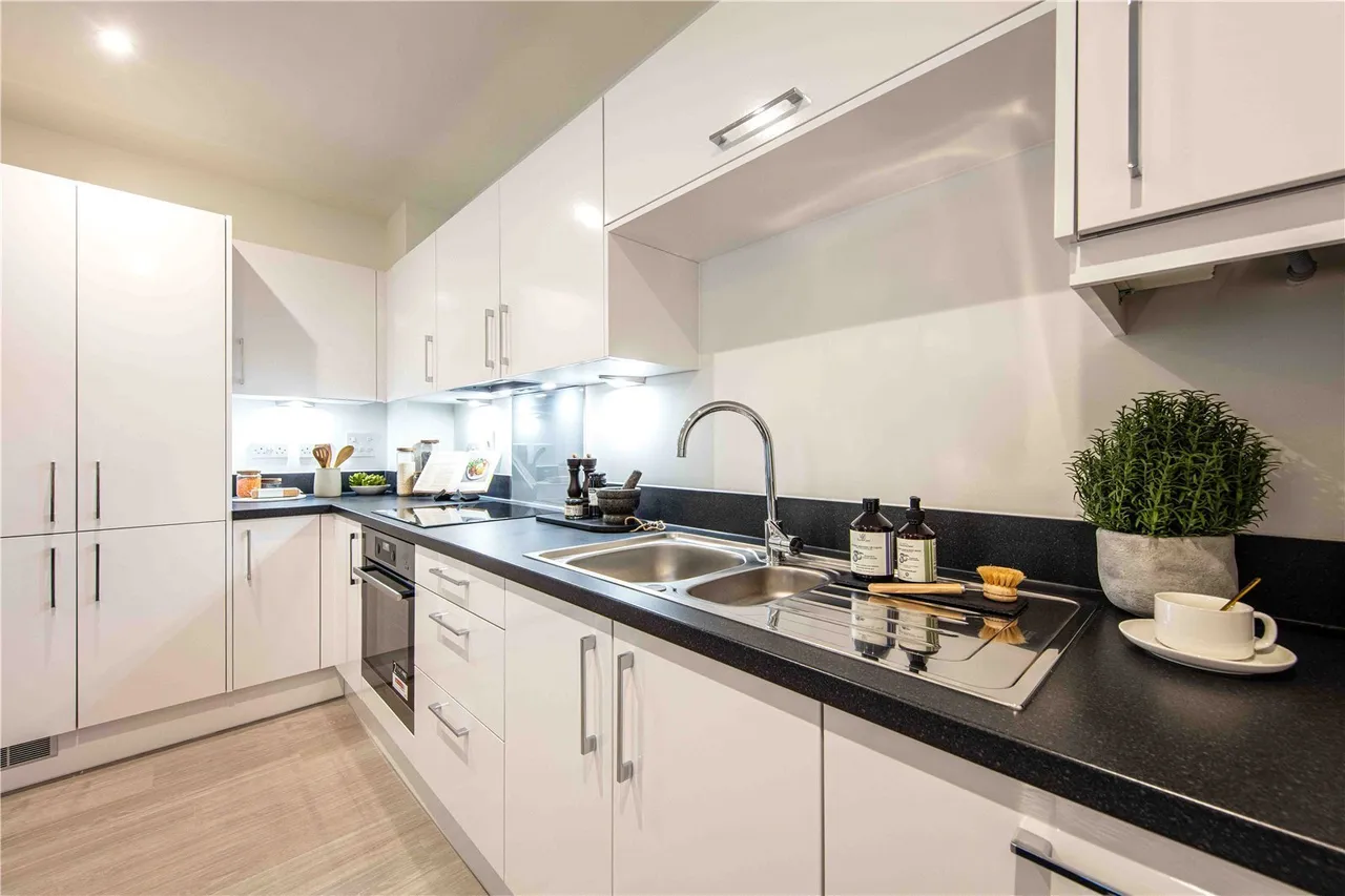 Sunningdale Park, SL5, photo 6