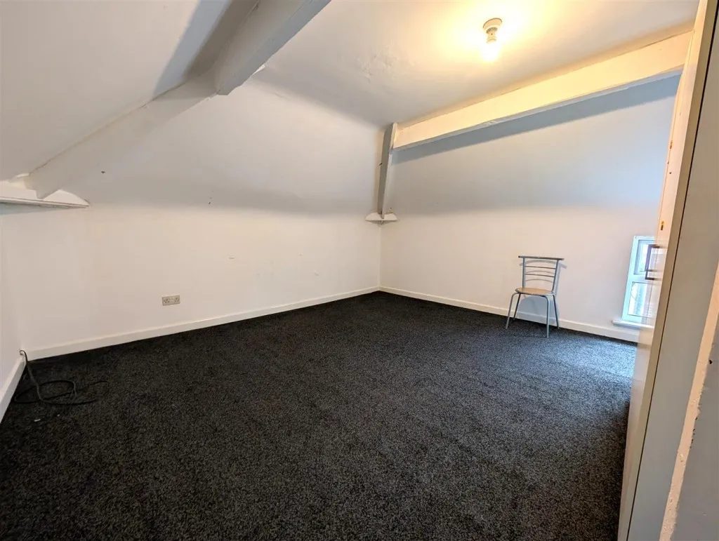 High Street, Bloxwich, WS3, photo 3