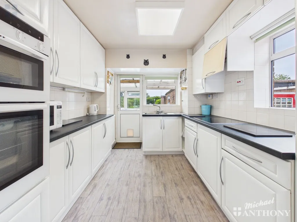 Brudenell Drive, Stoke Mandeville, Aylesbury, HP22 5UR, photo 4