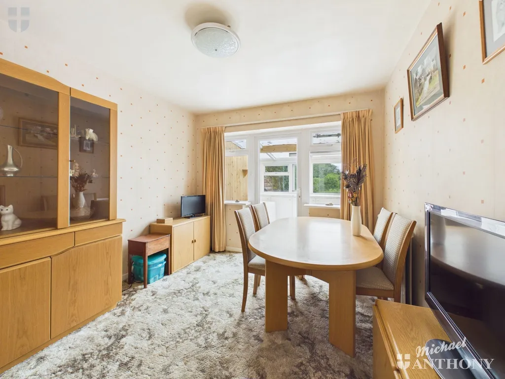Brudenell Drive, Stoke Mandeville, Aylesbury, HP22 5UR, photo 10